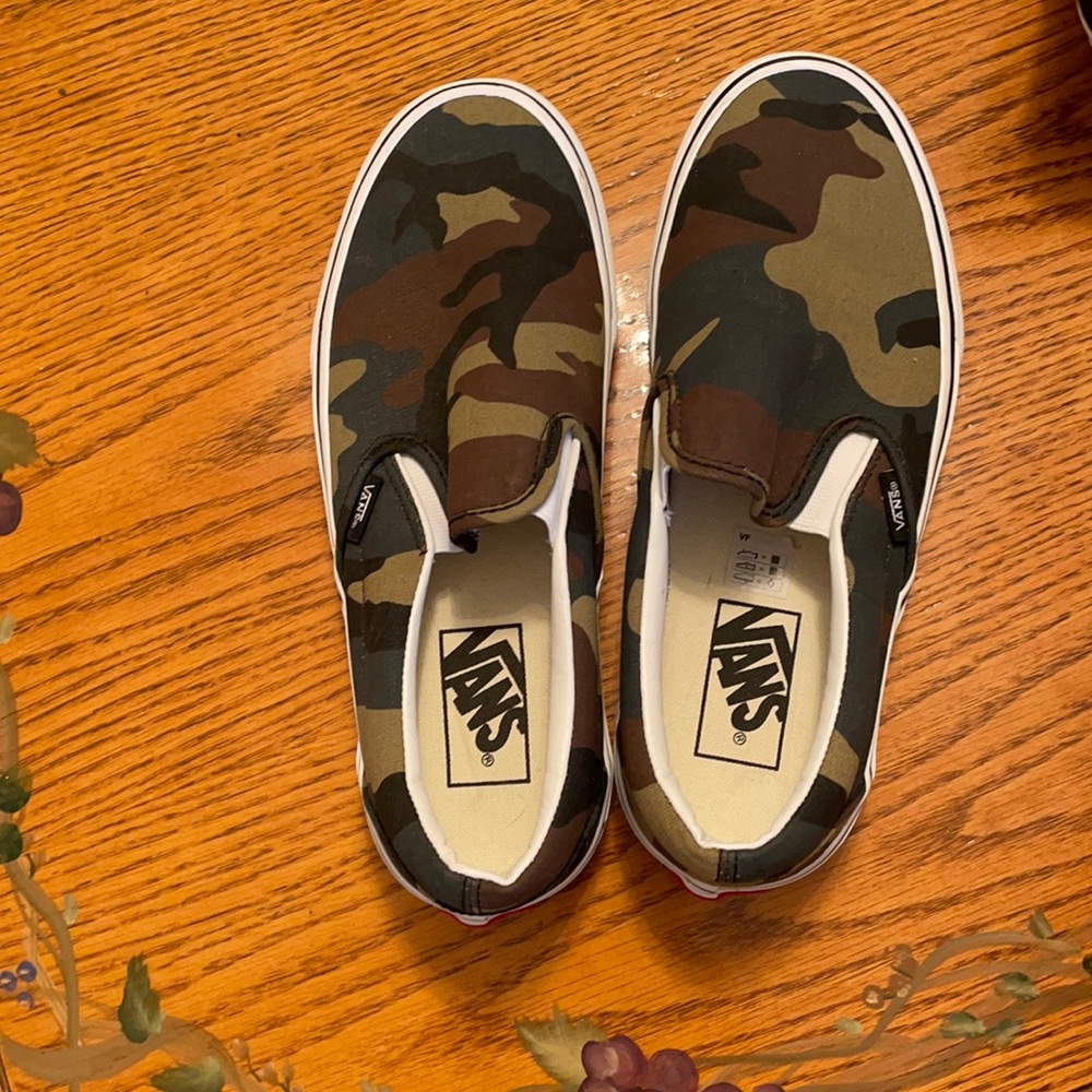 NWT CAMO VANS ⭐️FREE SHIPPING⭐️